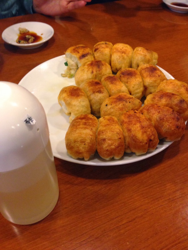 ホワイト餃子で焼餃子と小籠包を食べてみる
