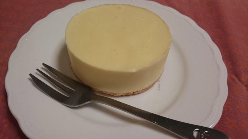 名古屋のケーキ屋 Sweet Of Oregonの木箱に入ったチーズケーキを食べてみる