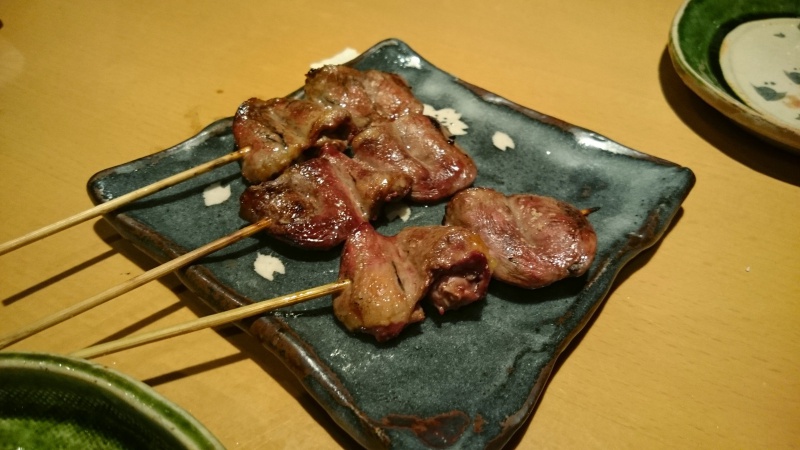 名古屋の居酒屋 きんぼしで心ぞうとねぎまを食べてみる