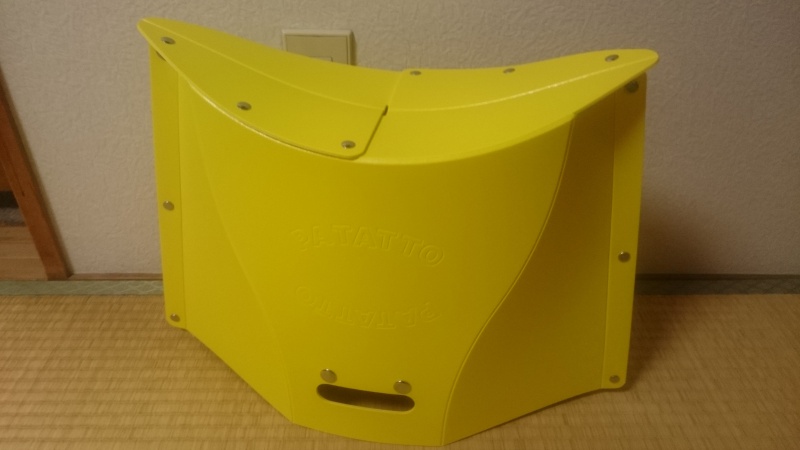 SOLCIONの折りたたみ椅子 PATATTO(パタット)を買ってみる