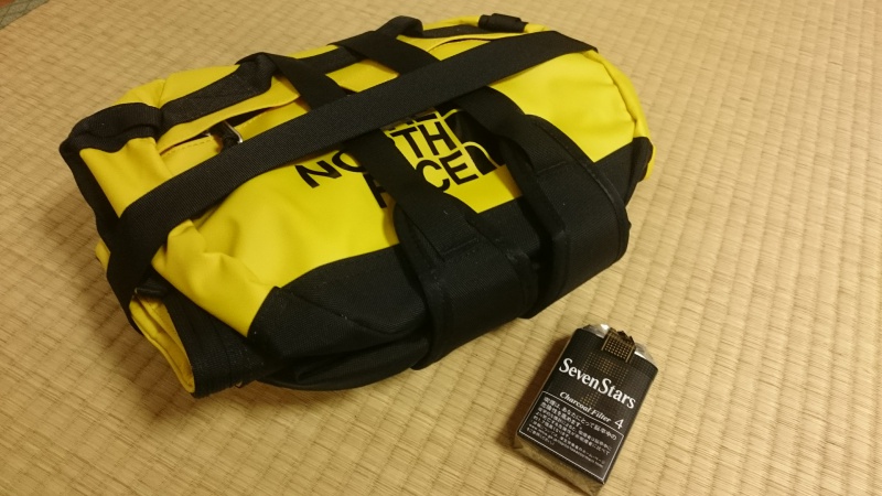 North Faceのダッフルバッグ BC DUFFEL Sのサミットゴールドを買ってみる