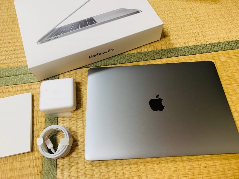 PC/タブレット ノートPC MacBook Pro 13-inch 2017, Two Thunderbolt 3 portsのUKキーボードで 