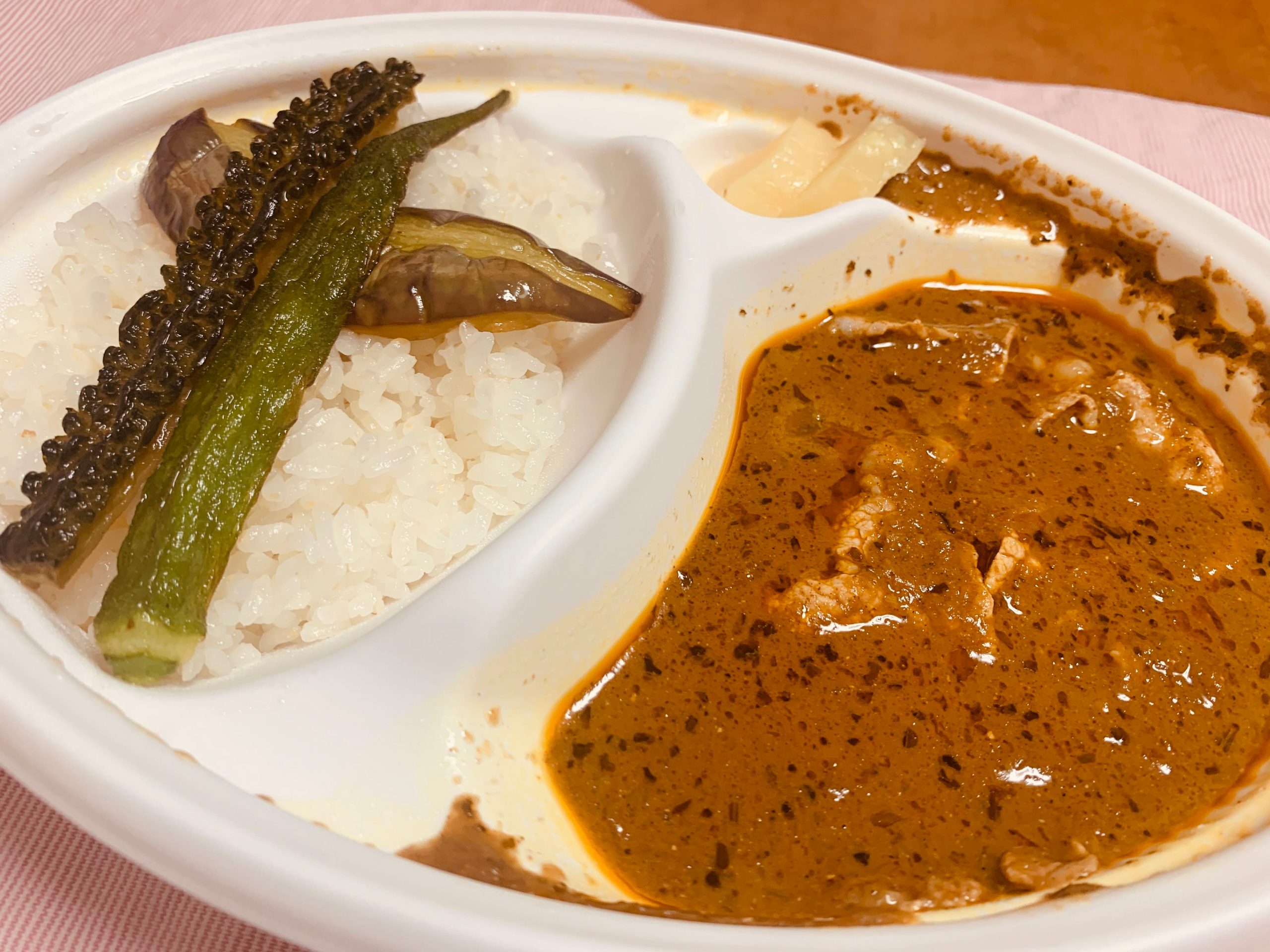 愛知県名古屋市の居酒屋 酒彩かき揚げ さんぼん木のカレーライスをテイクアウトしてみる